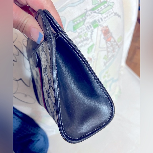 GUCCI Clutch Navy & Red Webbing - Picture 4 of 10